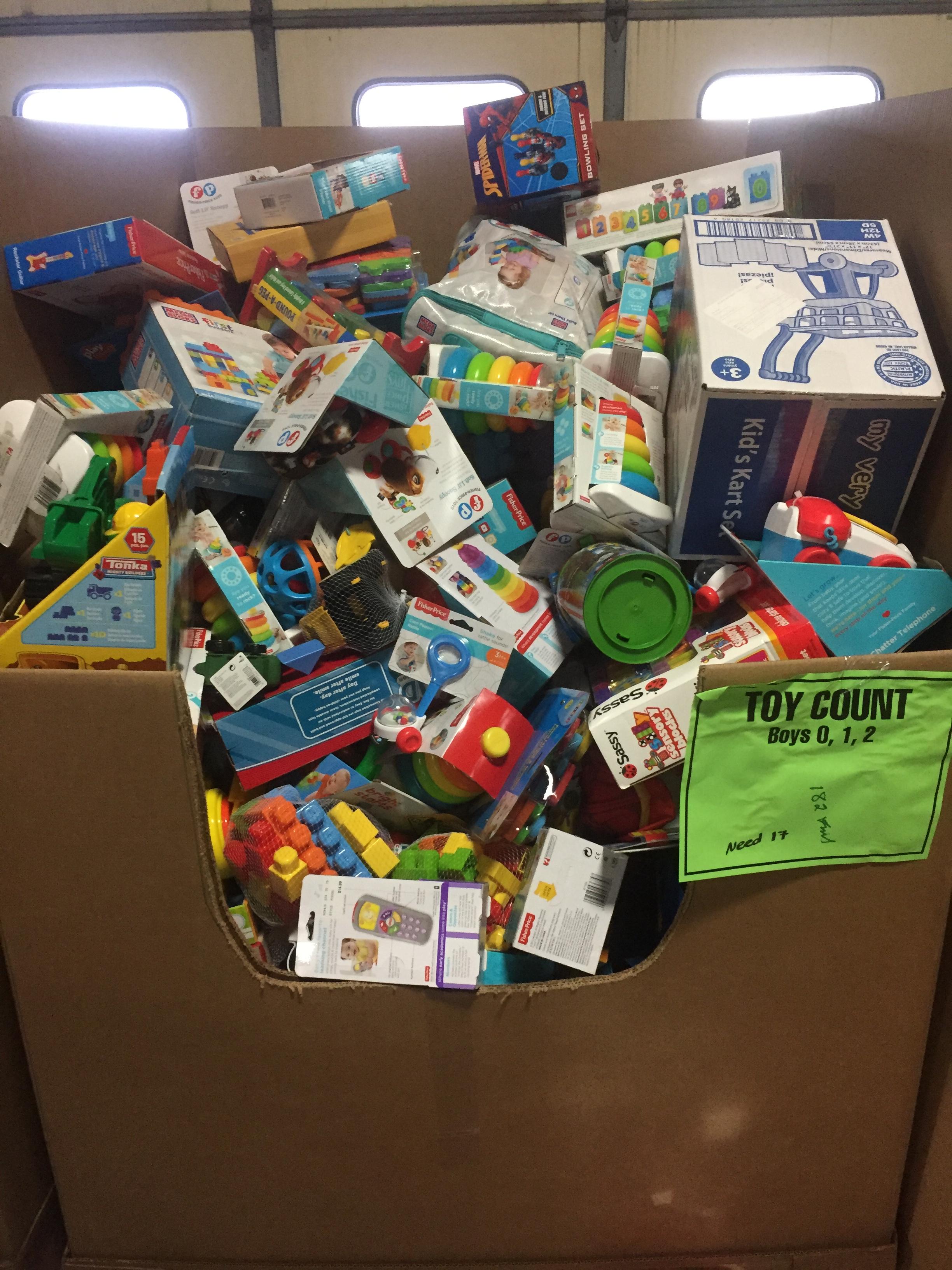 Woodstock's Christmas Clearing House delivers joy Saturday